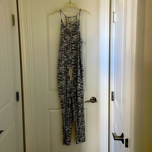 NWOT Lou & Grey racerback romper, size small